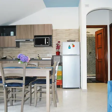 Jazz & Blues Apartments Near 