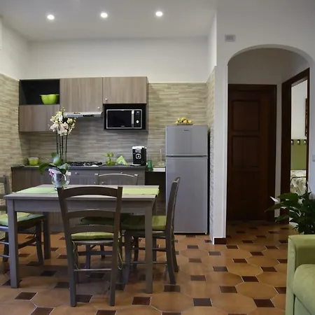 Jazz & Blues Apartments Near 